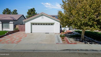 6045 W Avenue j3, Lancaster, CA 93536 - photo 3