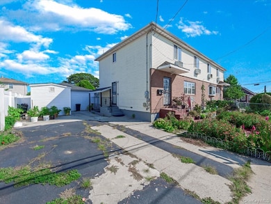 14557 229th St, Springfield Gardens, NY 11413 - photo 2