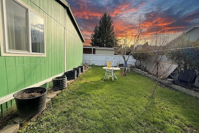 1570 S Peach St unit 122, Medford, OR 97501 - photo 5