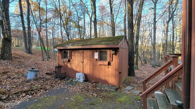 117 Westwood Cir, Dingmans Ferry, PA 18328 - photo 6