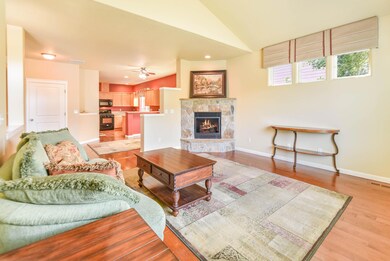 2577 NE Lynda Ln Bend OR 97701-print-003