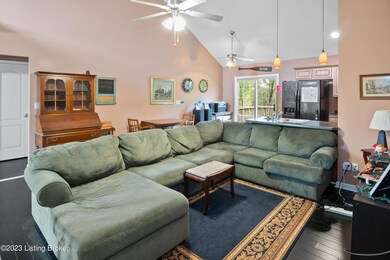 178 Crystal View Ct, Mount Washington, KY 40047 - photo 7