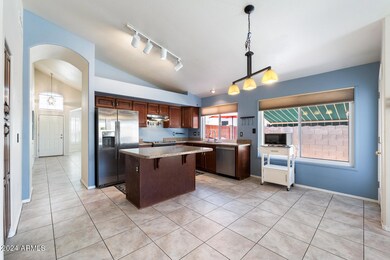 008__1373SApolloCt