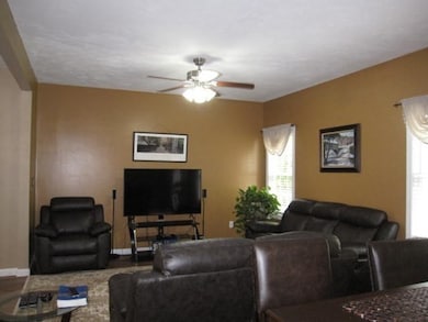 90 Fisher Rd unit 15, Holden, MA 01520 - photo 5