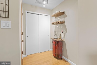 119 Commonwealth Ct unit 10, Princeton, NJ 08540 - photo 2