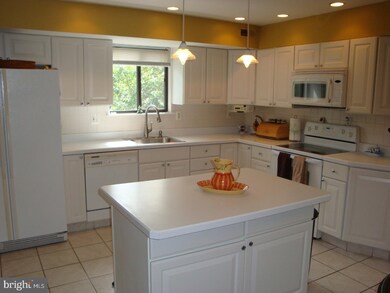 2189 E Village Rd, Southampton, PA 18966 - photo 7