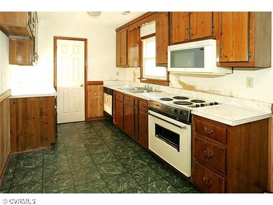Kitchen - Eat-In Kitchen