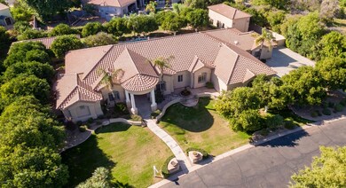 Impressive Estate grounds!