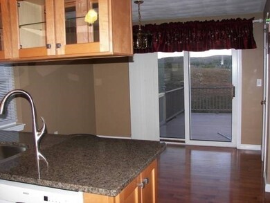 22 W Hill Dr, Westminster, MA 01473 - photo 6