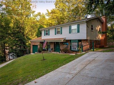 103 Stevens Dr, Dunbar, WV 25064 - photo 2