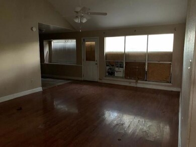 315 Holmes Dr, Slidell, LA 70460 - photo 5