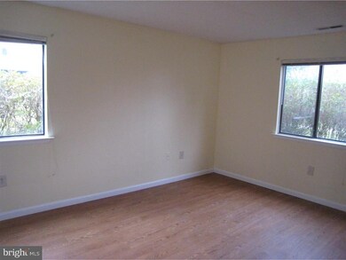 7303 Tamarron Dr, Plainsboro, NJ 08536 - photo 5