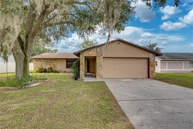 5345 Hill Dr, Zephyrhills, FL 33542 - photo 3