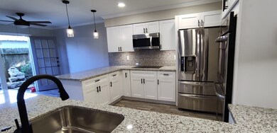 14289 Lost Meadow Ln, Houston, TX 77079 - photo 7