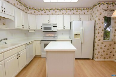 1336 Sycamore Ct, Charlottesville, VA 22901 - photo 3