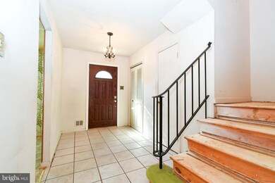 6004 Ticonderoga Ct, Burke, VA 22015 - photo 2