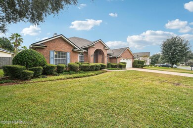 733 Wakemont Dr, Orange Park, FL 32065 - photo 2