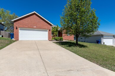 107 W Twin Oak Dr, Nixa, MO 65714 - photo 3