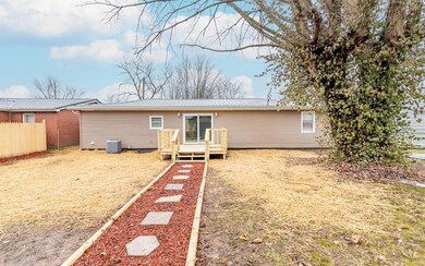 116 S 6th St, Austin, IN 47102 - photo 5