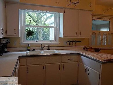 1400 Briarwood Dr, Lansing, MI 48917 - photo 6