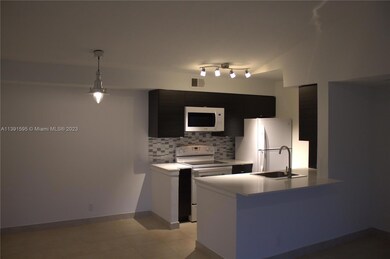 2826 S University Dr unit 3203, Davie, FL 33328 - photo 2