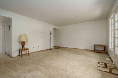 Whitcomb_St_719_AptF_Kalamazoo_49008-4