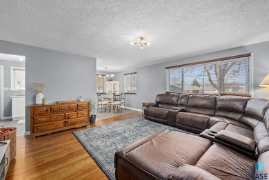 2615 S Norton Ave, Sioux Falls, SD 57105 - photo 4