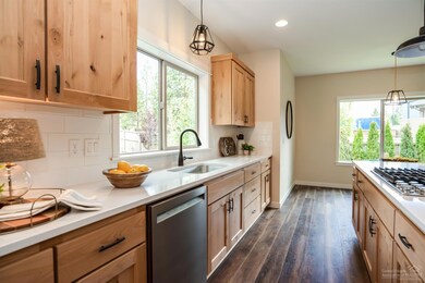 19545 Sager Loop, Bend, OR 97702 - photo 7