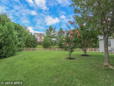 17234 Hollymill Ct, Round Hill, VA 20141 - photo 3