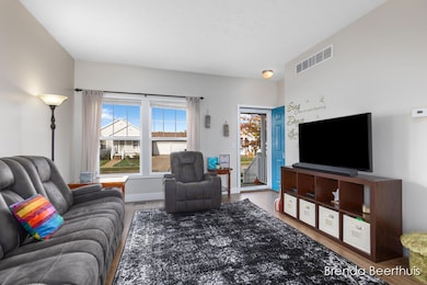 6240 Timber Dr unit 11, Allendale, MI 49401 - photo 2