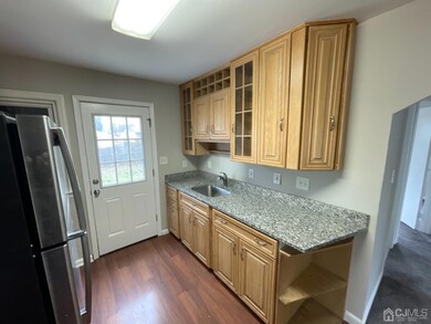 85 Leo St, Edison, NJ 08817 - photo 6