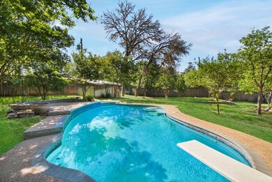 108 Glenwood Dr, Fredericksburg, TX 78624 - photo 7