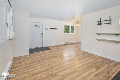 09-Living Room_SLS_-2543