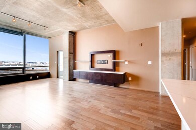 Silo Point unit 713, Baltimore, MD 21230 - photo 4