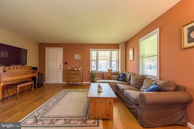 2223 Redthorn Rd, Middle River, MD 21220 - photo 4