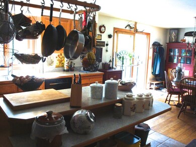 152 Pierce Rd unit 1, West Brookfield, MA 01585 - photo 4