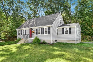 42 Lillian St, Woburn, MA 01801 - photo 2