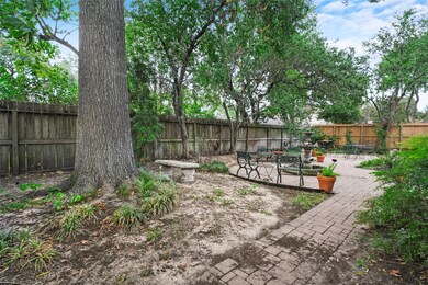14018 Kingsride Ln, Houston, TX 77079 - photo 3