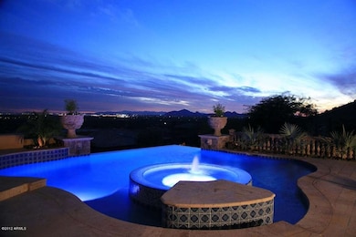 Night-Spa-Pool View