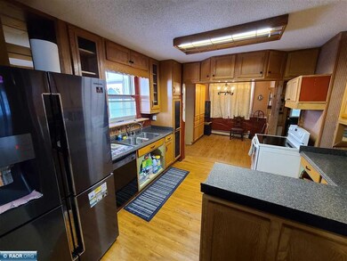 1410 13th Ave E, Hibbing, MN 55746 - photo 7