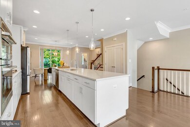 4912 Trail Vista Ln, Chantilly, VA 20151 - photo 3