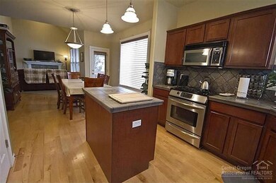 19522 Meadowbrook Dr, Bend, OR 97702 - photo 4