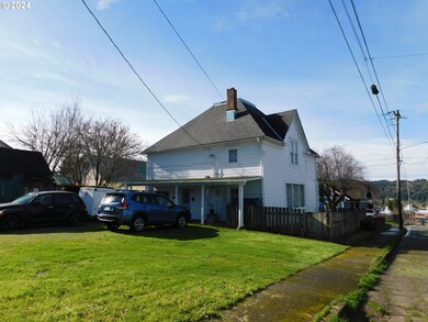 303 A St, Myrtle Point, OR 97458 - photo 2