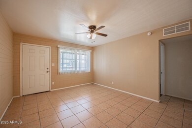 1915 N 26th Place unit 1, Phoenix, AZ 85008 - photo 3