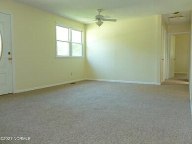 413 Decatur Rd, Jacksonville, NC 28540 - photo 4