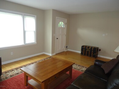 6307 Apex Dr, Louisville, KY 40219 - photo 7