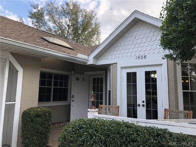 Charming Front Porch Welcome!