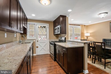 1029 Foxcroft Ln, Essex, MD 21221 - photo 5