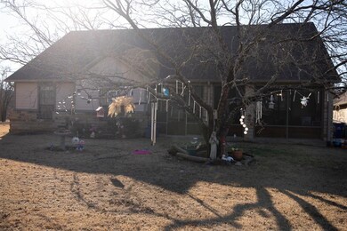 926 County Road 2117, Gainesville, TX 76240 - photo 4