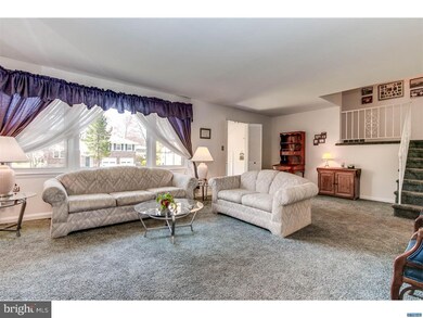 2405 Larchwood Rd, Wilmington, DE 19810 - photo 4